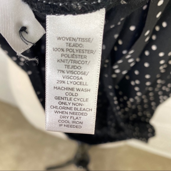 Ann Taylor the LOFT circular polka dot top - Picture 9 of 9